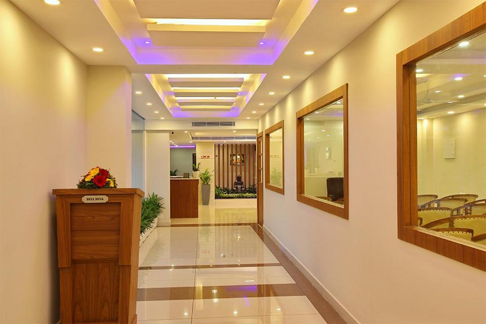 Lumbini Supreme Hotel Thrissur Exterior photo