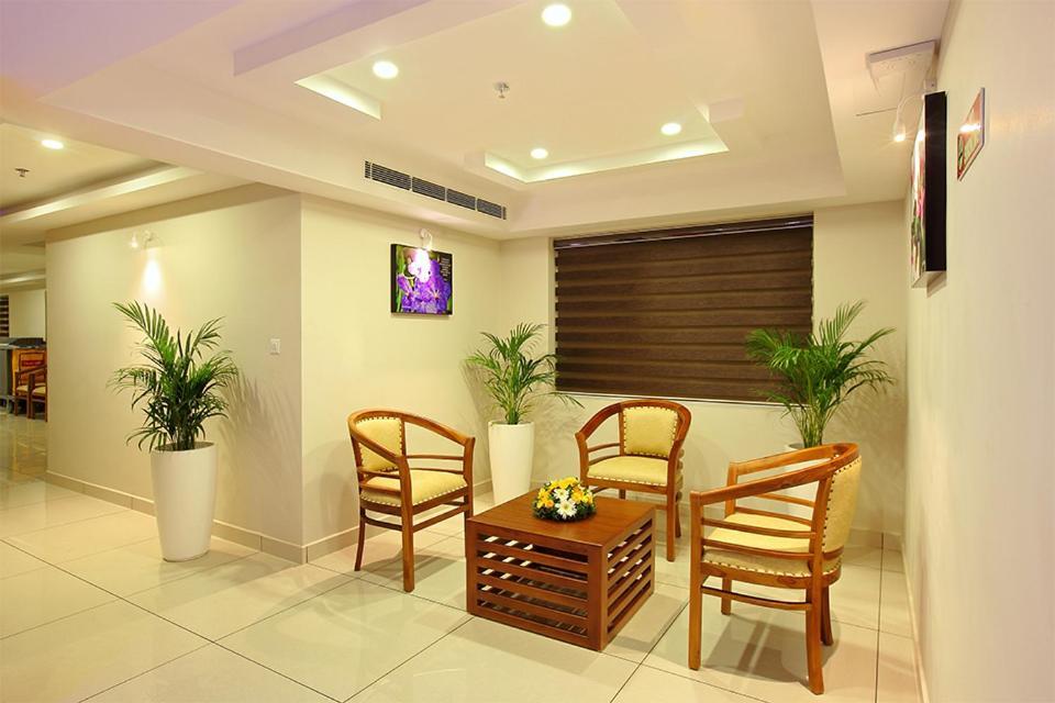 Lumbini Supreme Hotel Thrissur Exterior photo
